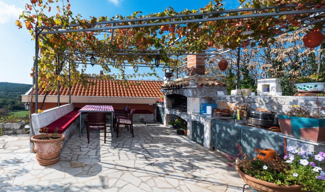 Apartmani Kamena Ruza Budva Exterior foto