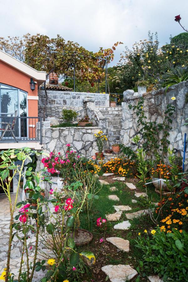 Apartmani Kamena Ruza Budva Exterior foto