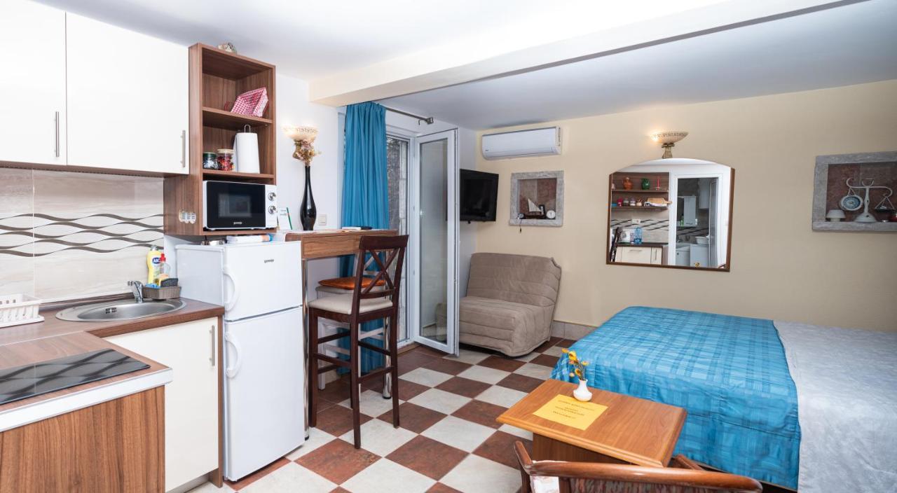 Apartmani Kamena Ruza Budva Exterior foto